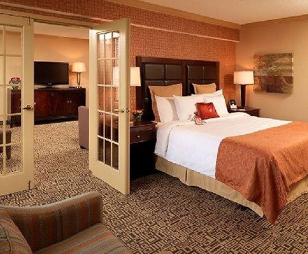 Crowne Plaza Hotel Worcester-Downtown Hudson Exterior foto